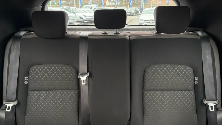 Nissan Juke 1.0 DiG-T N-Connecta 5dr Petrol Hatchback